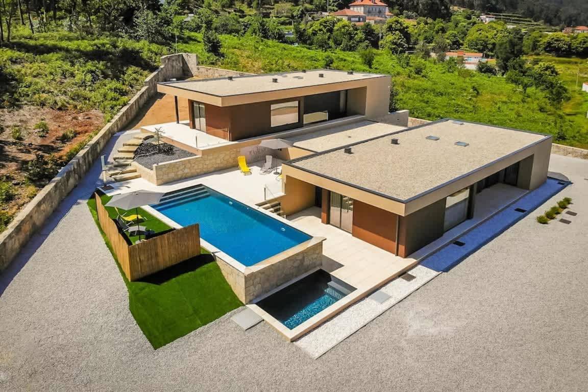 Apartamento ∙ 8 Quartos ∙ 16 Hóspedes - Viana do Castelo