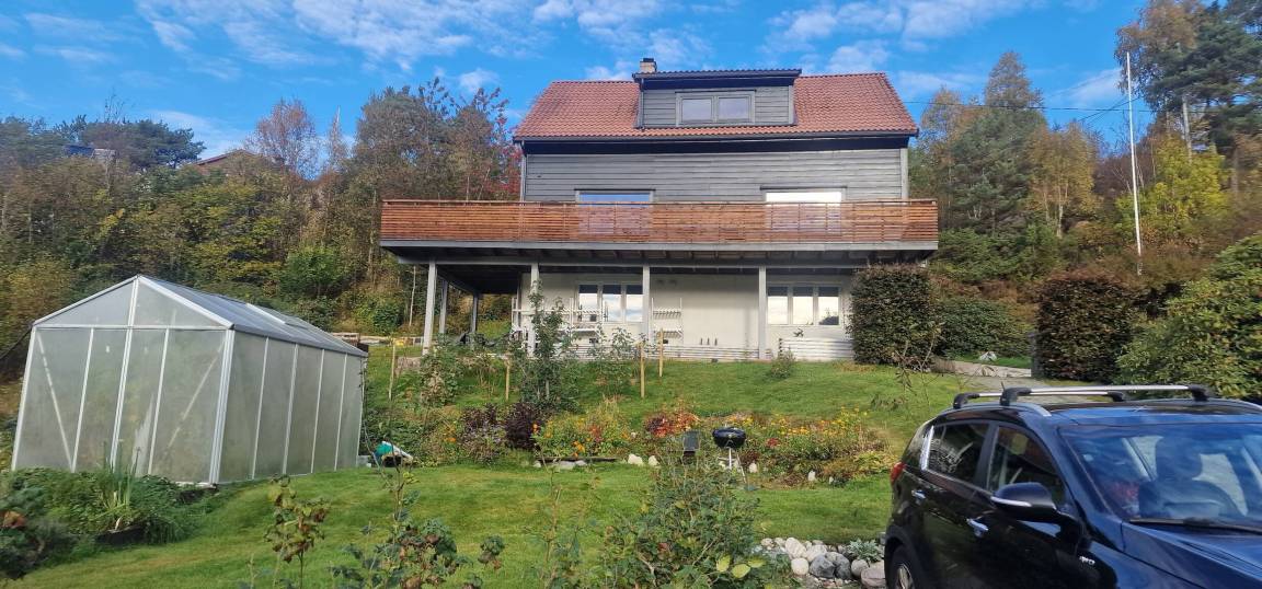 148 M² House ∙ 3 Bedrooms ∙ 8 Guests - Osøyro