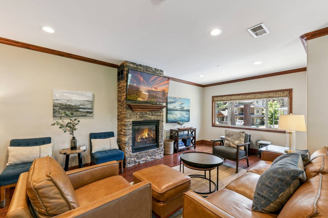 200 M² House ∙ 3 Bedrooms ∙ 10 Guests - South Lake Tahoe, CA