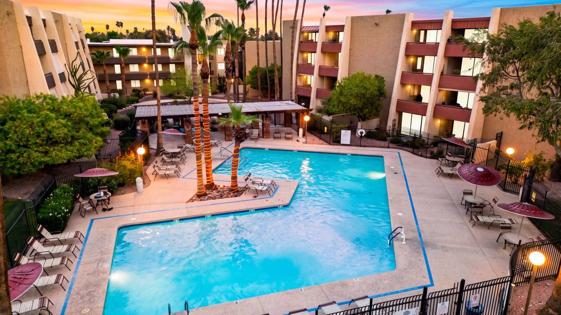 81 M² Apartamento ∙ 2 Habitaciones ∙ 6 Huéspedes - Scottsdale