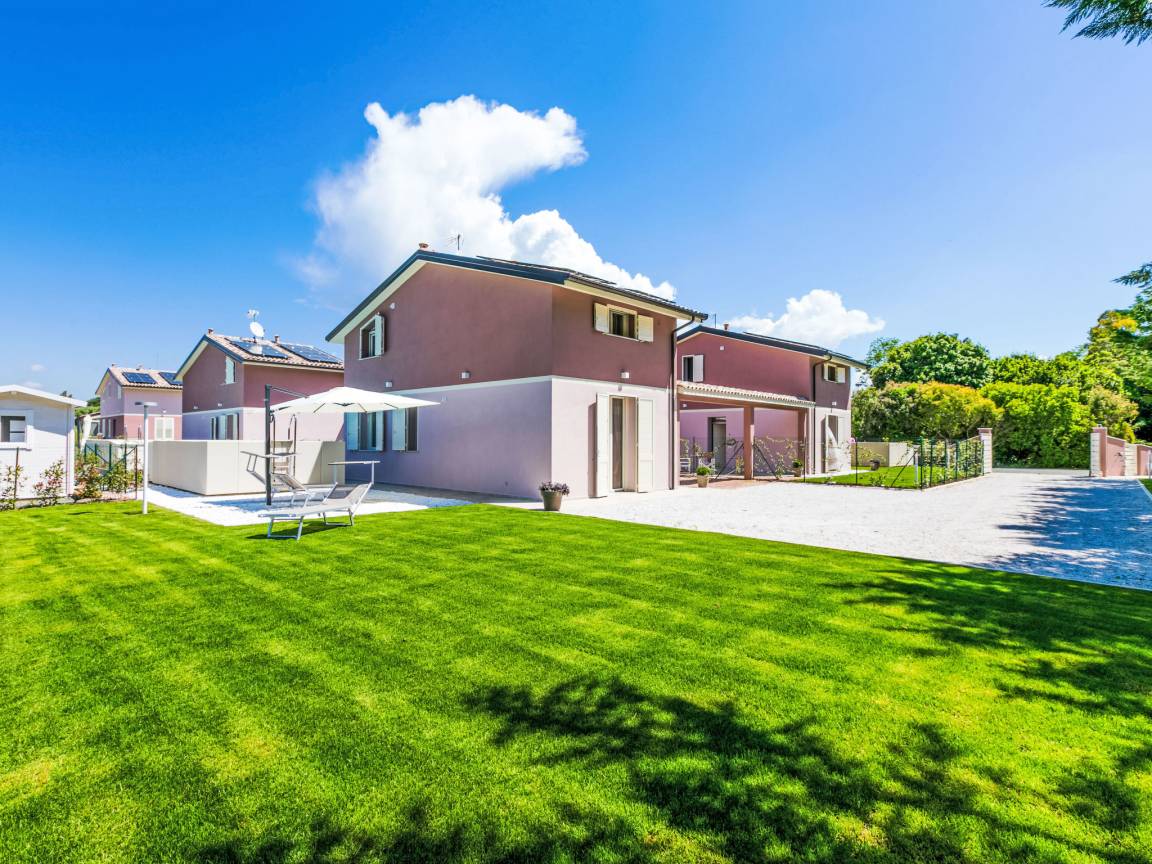110 M² Casa ∙ 3 Habitaciones ∙ 7 Huéspedes - Cecina