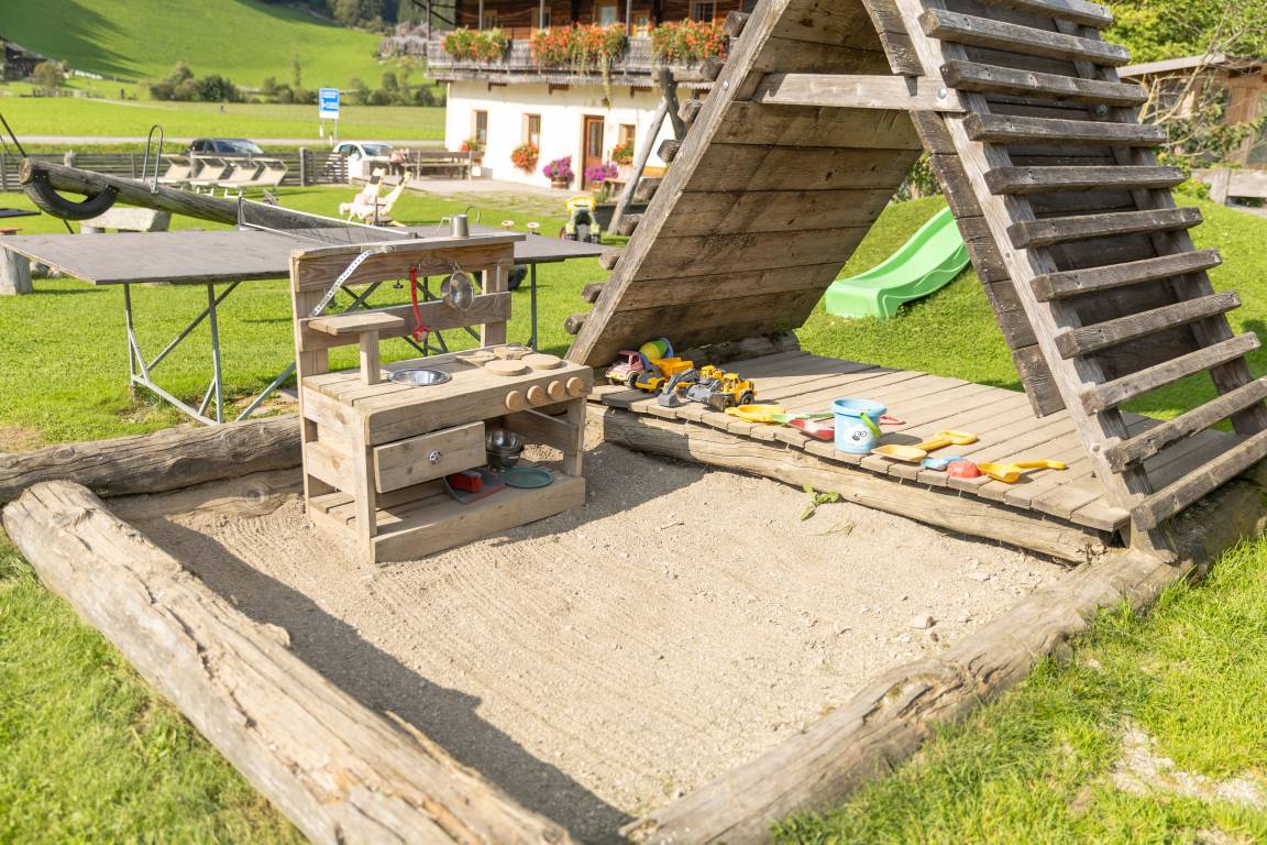 25 m² Gemeinschaftszimmer ∙ 1 Schlafzimmer ∙ 2 Gäste – Bild 18