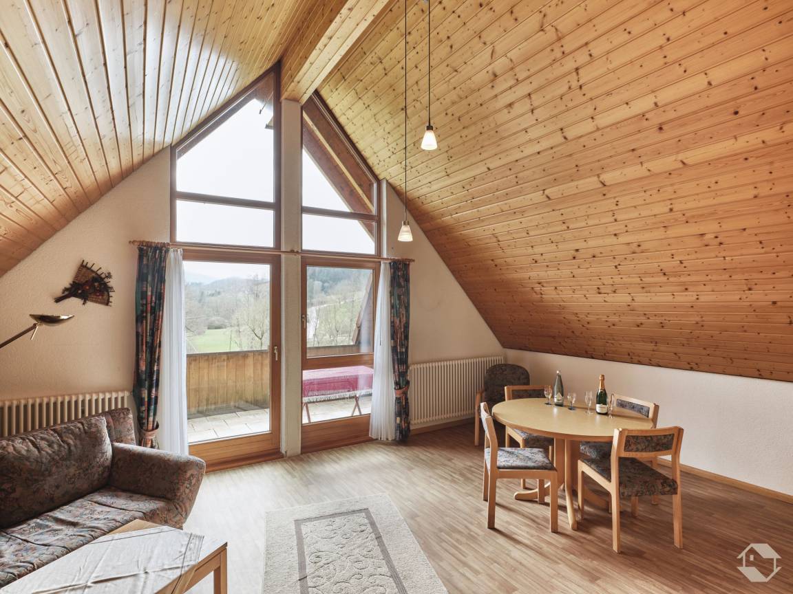 100 M² Ferienwohnung ∙ 1 Schlafzimmer ∙ 3 Gäste - Elzach