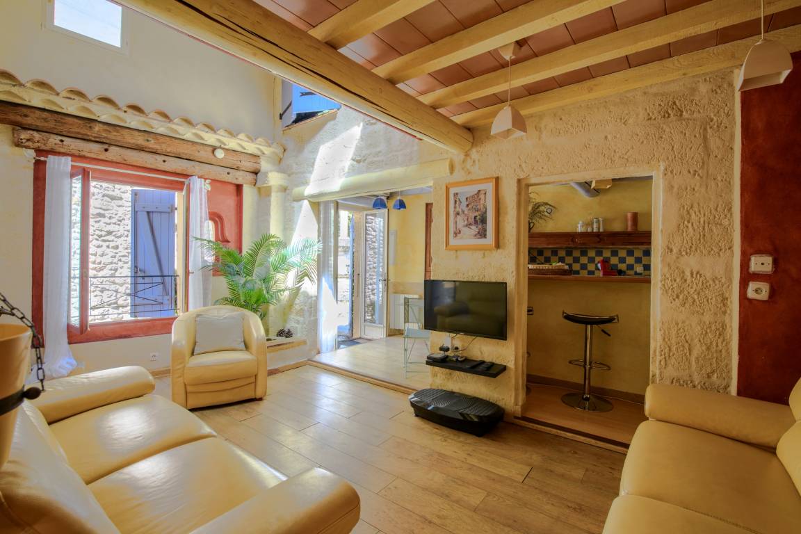 70 M² Huis ∙ 1 Slaapkamer ∙ 2 Gasten - Castillon-du-Gard