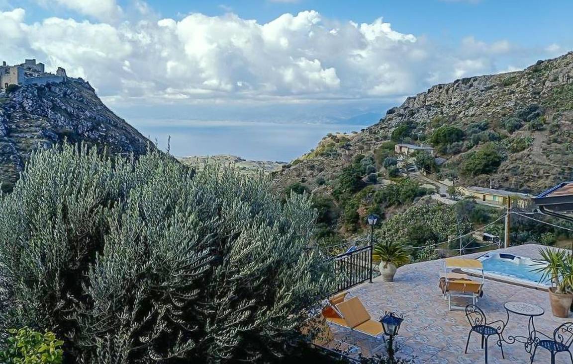150 M² House ∙ 2 Bedrooms ∙ 4 Guests - Calabria