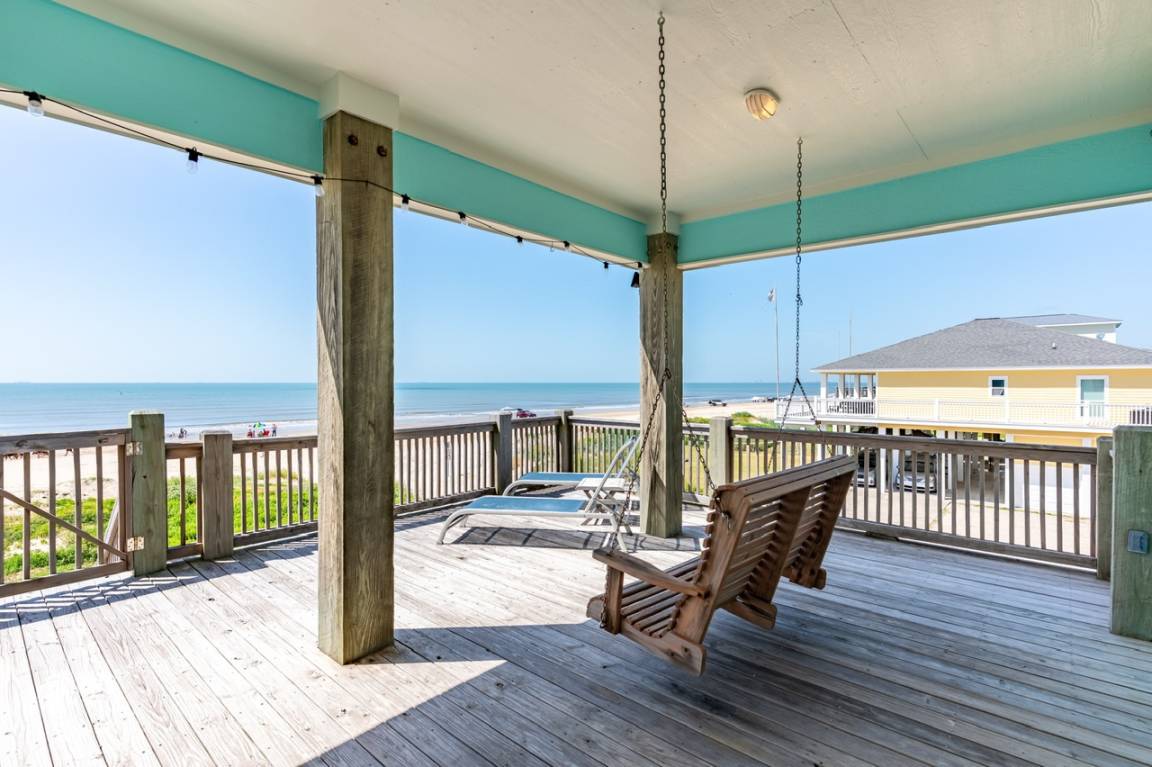 146 M² House ∙ 3 Bedrooms ∙ 10 Guests - Bolivar Peninsula, TX