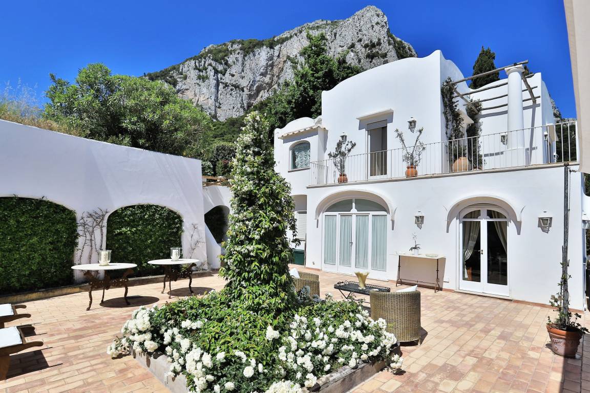 200 M² Villa Vacanza ∙ 3 Camere Da Letto ∙ 6 Ospiti - Isola di Capri