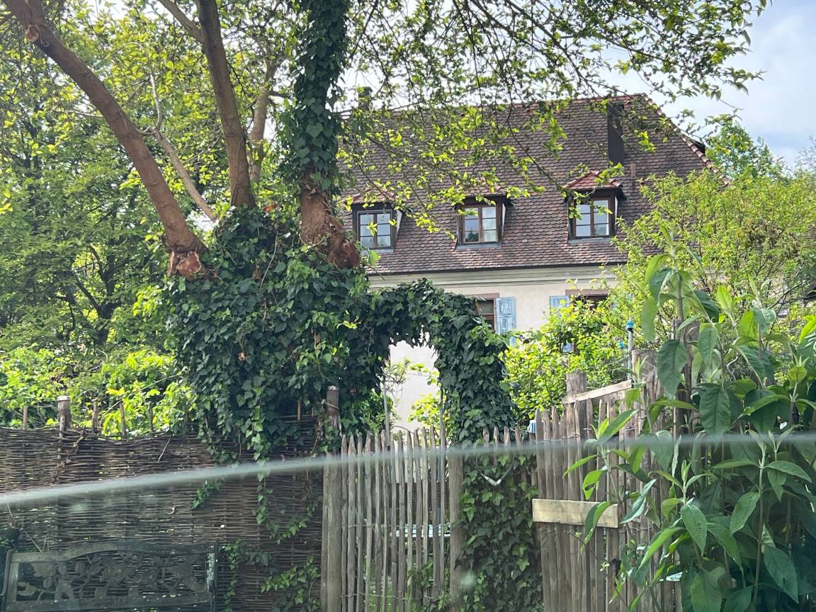90 m² Ferienwohnung ∙ 1 Schlafzimmer ∙ 3 Gäste – Bild 3