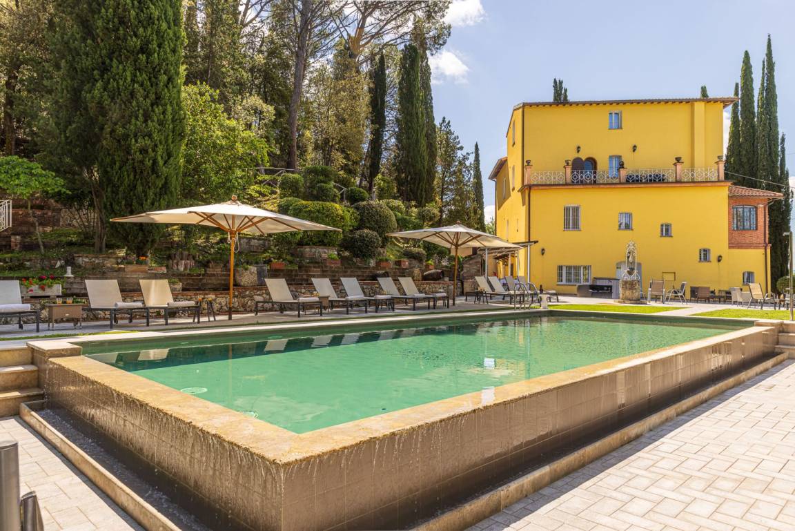 600 M² Villa ∙ 12 Schlafzimmer ∙ 24 Gäste - Chiusi