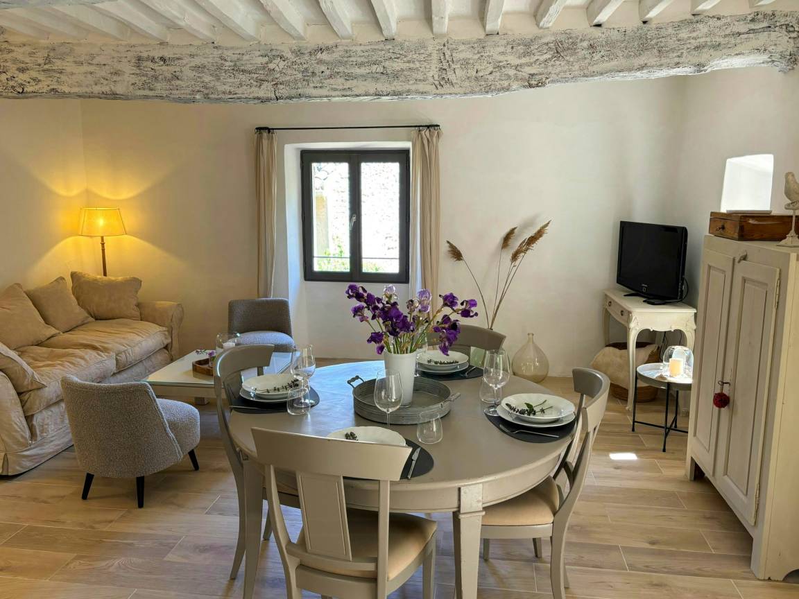100 M² Maison De Vacances ∙ 2 Chambres ∙ 4 Personnes - Rustrel