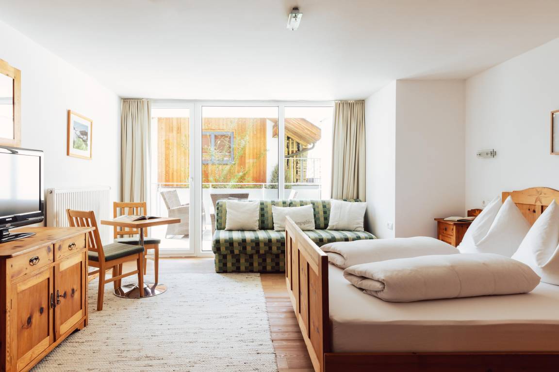 69 M² Apartment ∙ 2 Bedrooms ∙ 6 Guests - Ischgl