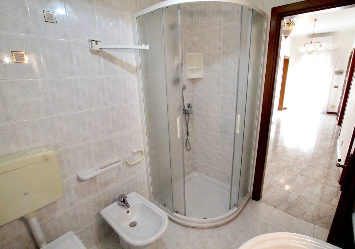 61 m² Ferienwohnung ∙ 2 Schlafzimmer ∙ 8 Gäste – Bild 11
