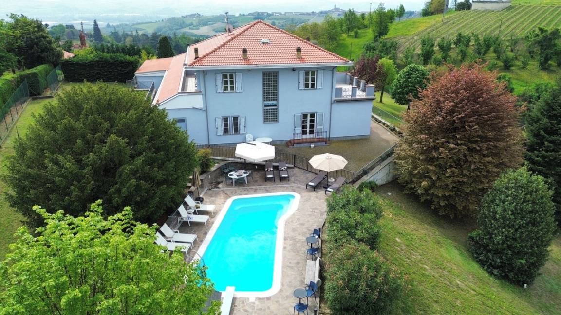Villa ∙ 6 Chambres ∙ 14 Personnes - Piémont