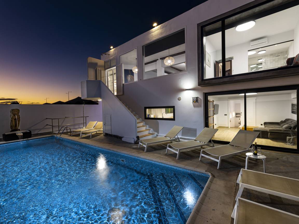 100 M² Villa ∙ 2 Chambres ∙ 4 Personnes - Arrecife