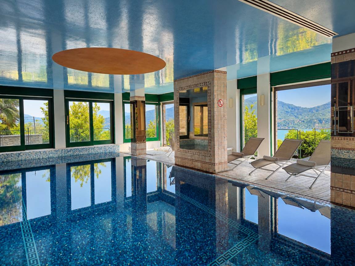 325 M² Villa ∙ 4 Schlafzimmer ∙ 12 Gäste - Cannobio