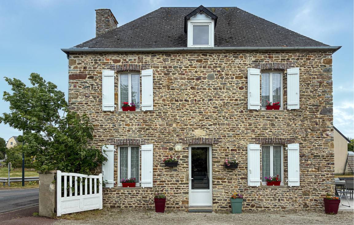 120 M² Talo ∙ 3 Makuuhuonetta ∙ 8 Vierasta - Saint-Germain-sur-Ay