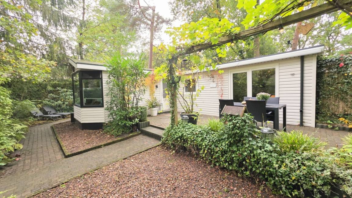 35 M² Huis ∙ 1 Slaapkamer ∙ 2 Gasten - Epe