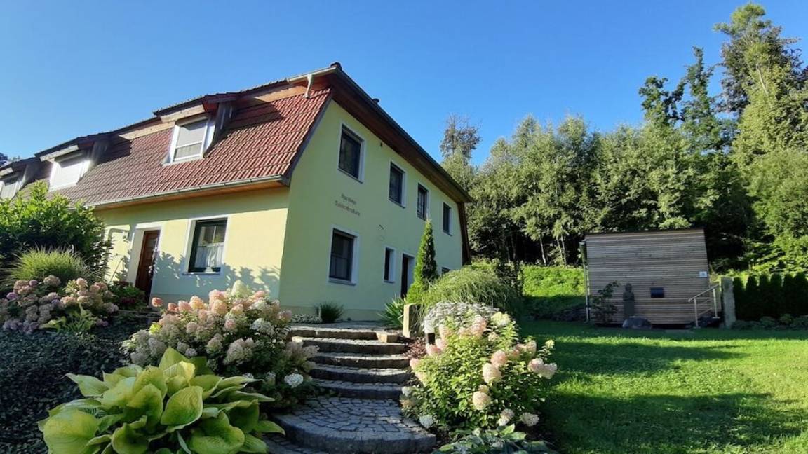 100 M² Ferienhaus ∙ 3 Schlafzimmer ∙ 6 Gäste - Furth im Wald