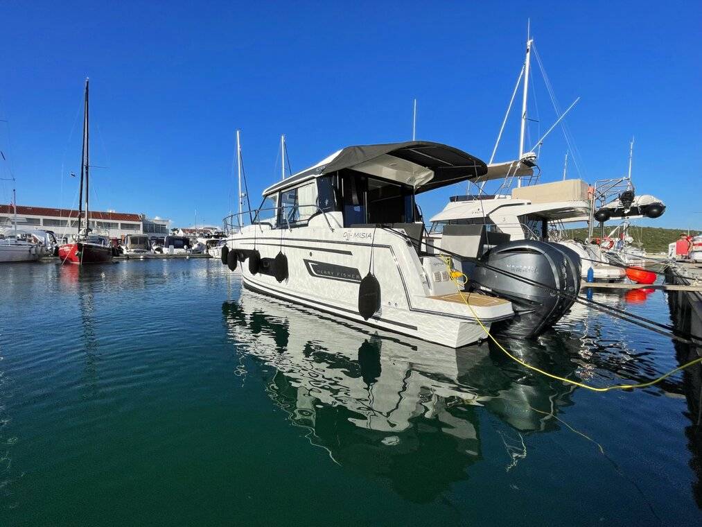 11 M² Casa Flotante ∙ 2 Habitaciones ∙ 4 Huéspedes - Murter
