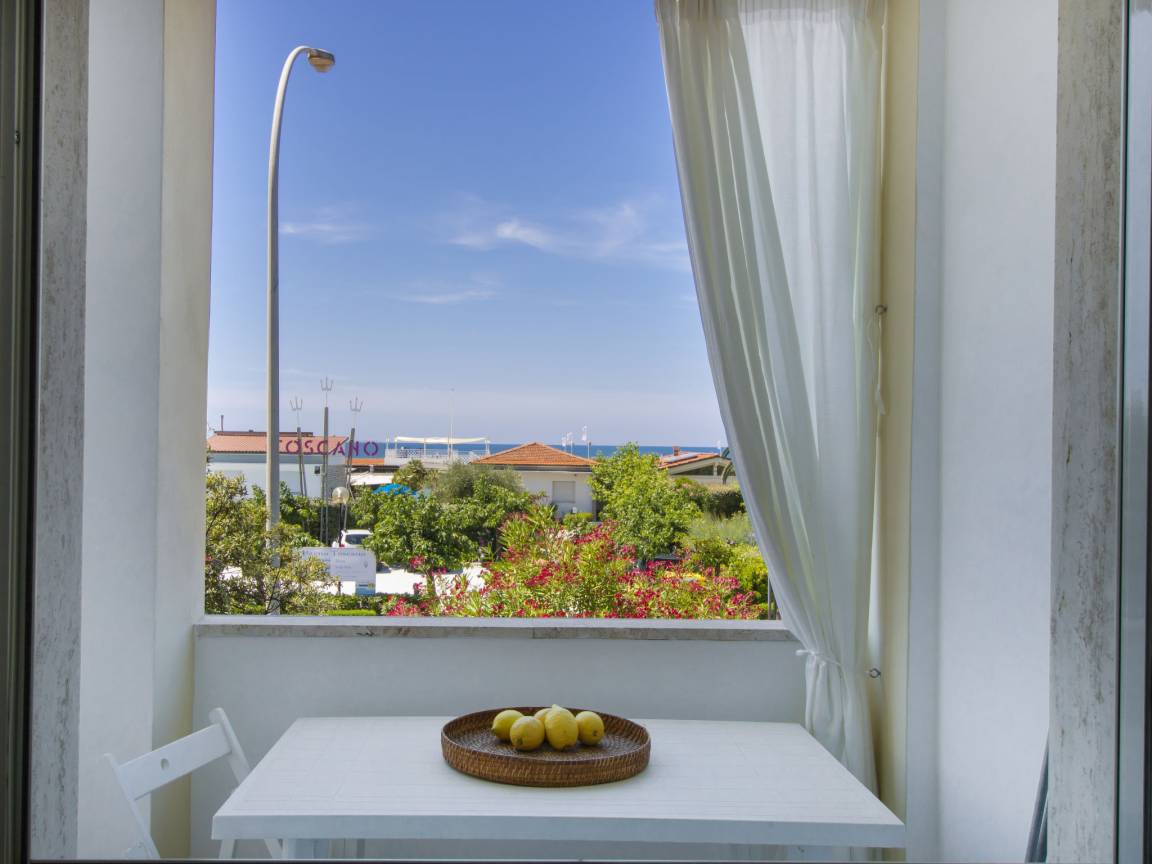 110 M² Ferienwohnung ∙ 3 Schlafzimmer ∙ 4 Gäste - Pietrasanta