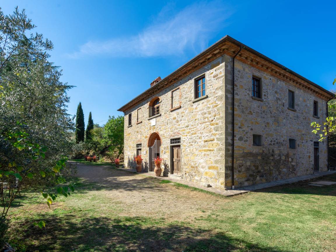410 M² Huis ∙ 11 Slaapkamers ∙ 22 Gasten - Montevarchi
