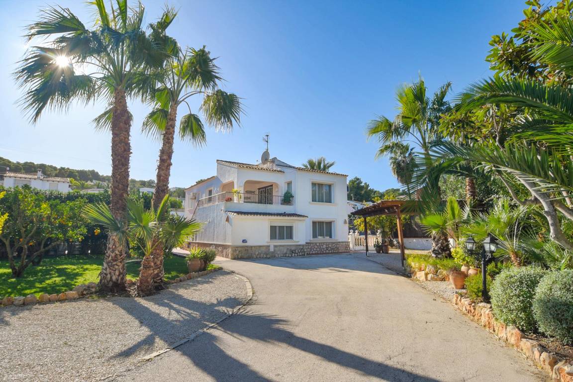 135 M² Villa ∙ 3 Habitaciones ∙ 6 Huéspedes - Moraira