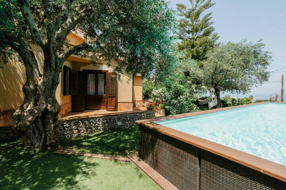 260 M² Maison De Vacances ∙ 4 Chambres ∙ 8 Personnes - Carini