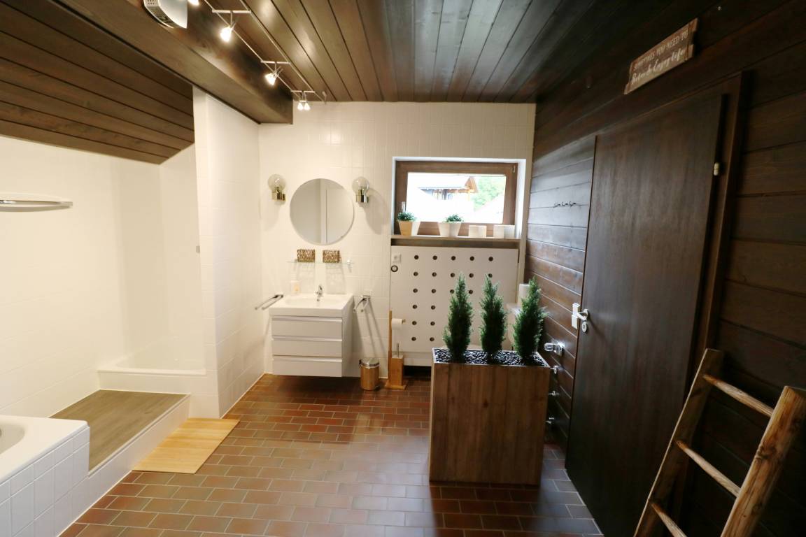 93 m² Ferienwohnung ∙ 3 Schlafzimmer ∙ 8 Gäste – Bild 14