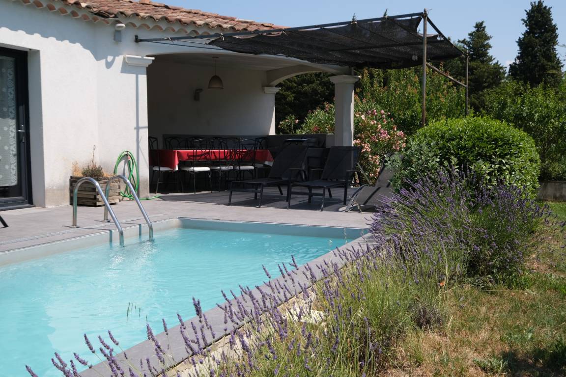 135 M² Maison De Vacances ∙ 4 Chambres ∙ 8 Personnes - L'Isle-sur-la-Sorgue