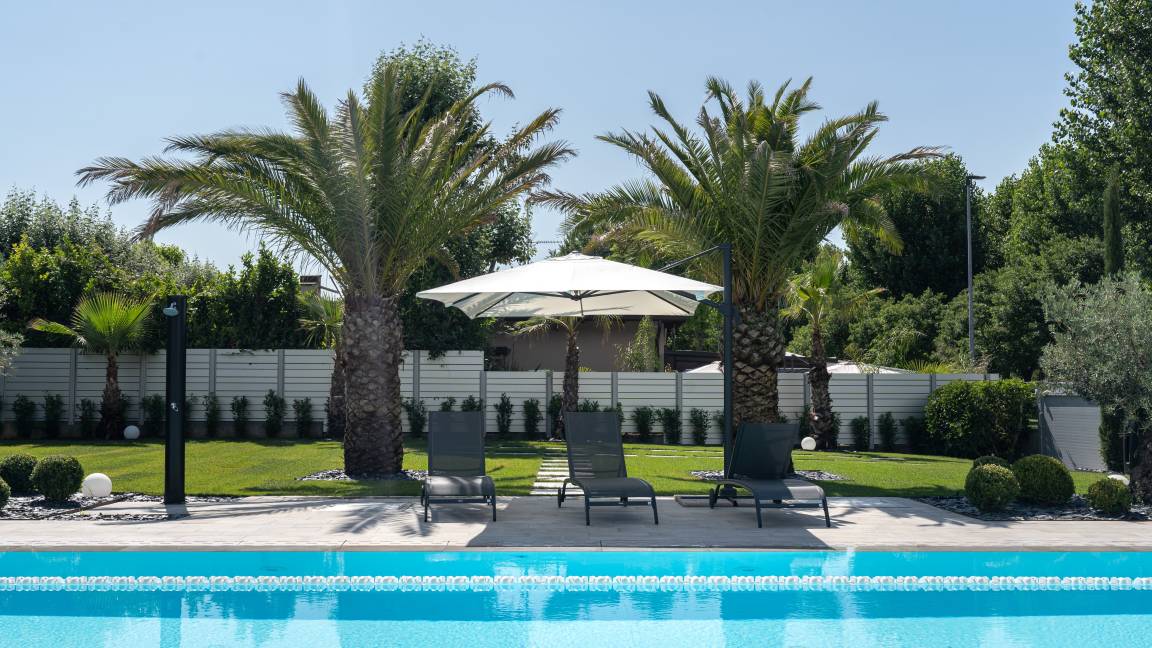 400 M² Villa ∙ 5 Bedrooms ∙ 8 Guests - Sirmione