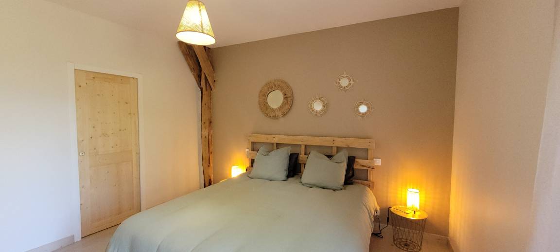20 M² Chambre D'hôtes ∙ 1 Chambre ∙ 2 Personnes - Cantal