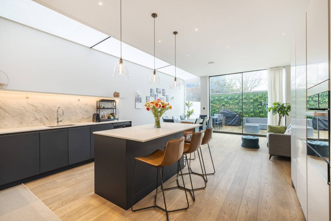 249 M² Maison De Vacances ∙ 4 Chambres ∙ 8 Personnes - Londres