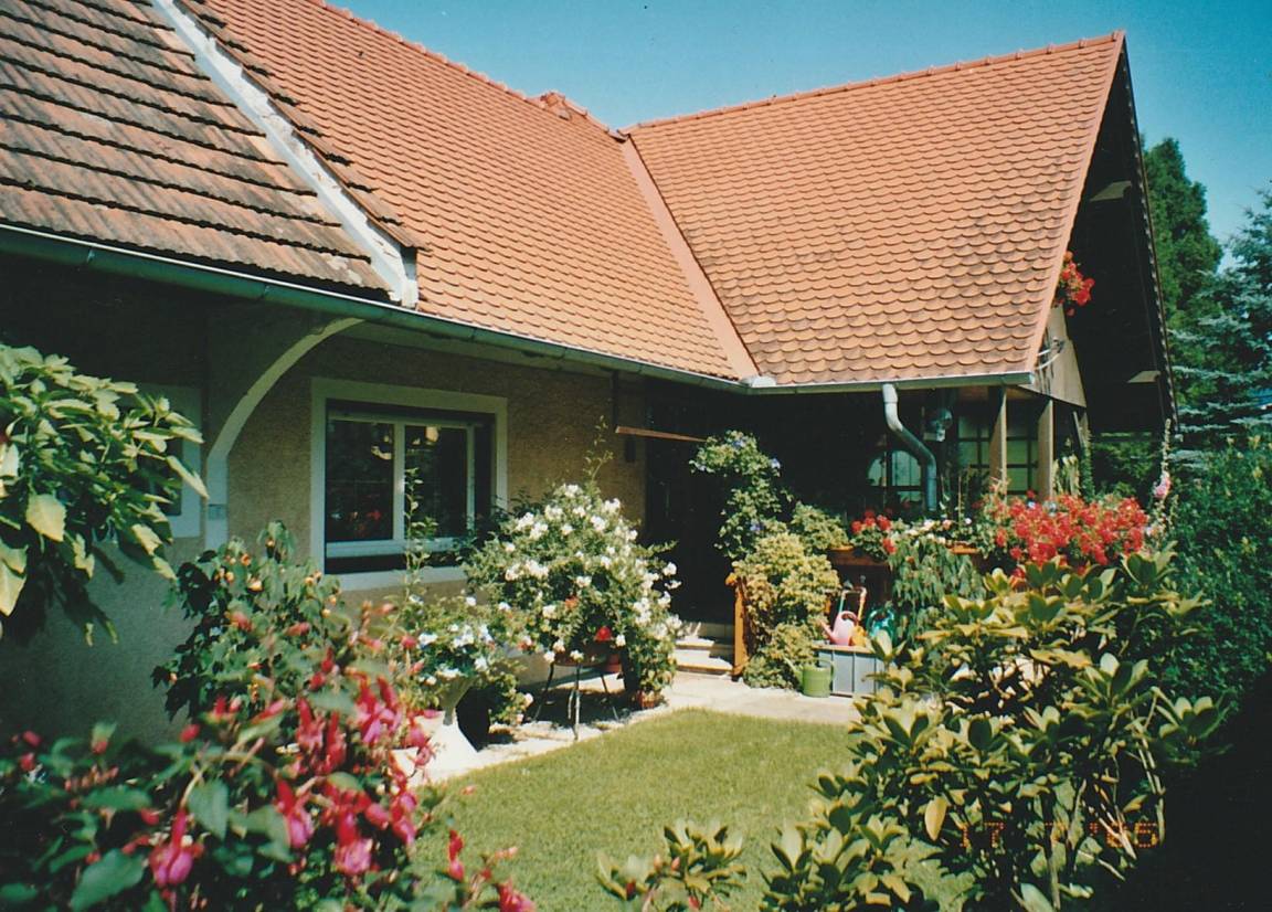 95 M² Ferienhaus ∙ 2 Schlafzimmer ∙ 6 Gäste - Bad Gleichenberg