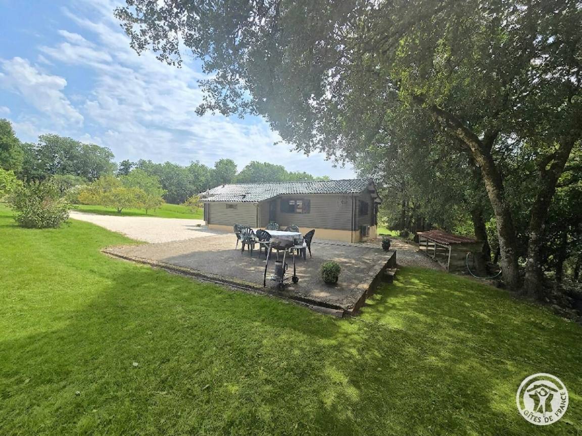 60 M² Gîte ∙ 2 Bedrooms ∙ 4 Guests - Dordogne