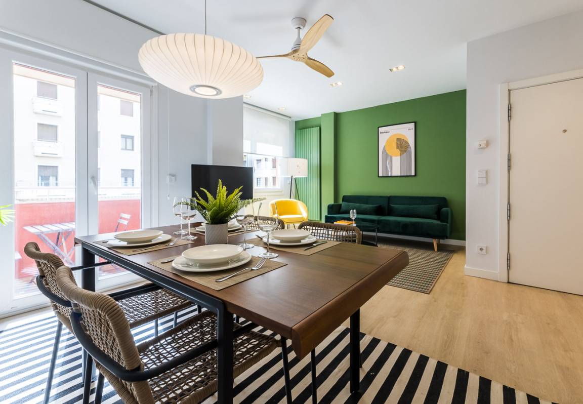 87 M² Apartamento ∙ 2 Habitaciones ∙ 4 Huéspedes - San Sebastián