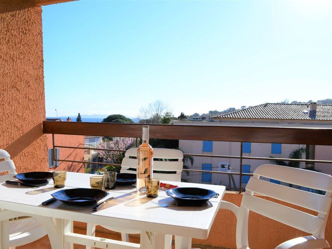 24 M² Studio ∙ 1 Chambre ∙ 4 Personnes - Le Lavandou