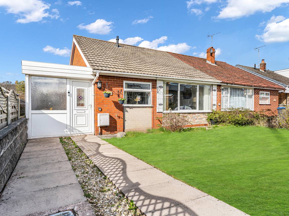 Cottage ∙ 2 Bedrooms ∙ 4 Guests - Leek