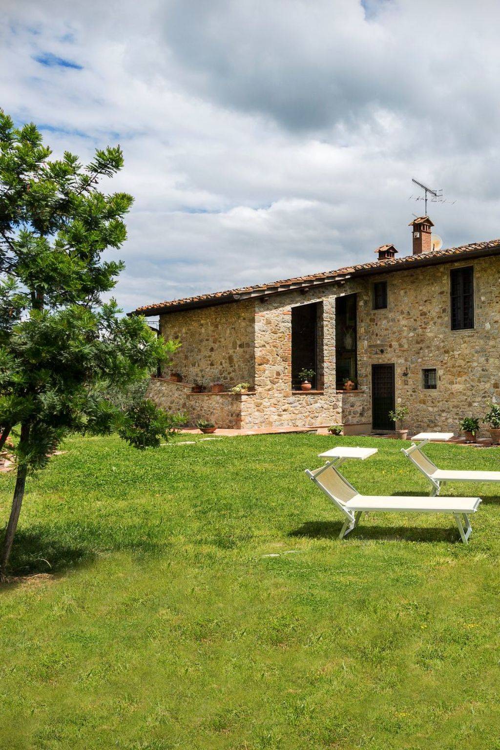 200 M² Appartement ∙ 3 Slaapkamers ∙ 7 Gasten - Prato