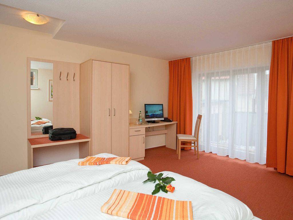 23 M² Hotel ∙ 3 Gasten - Waren