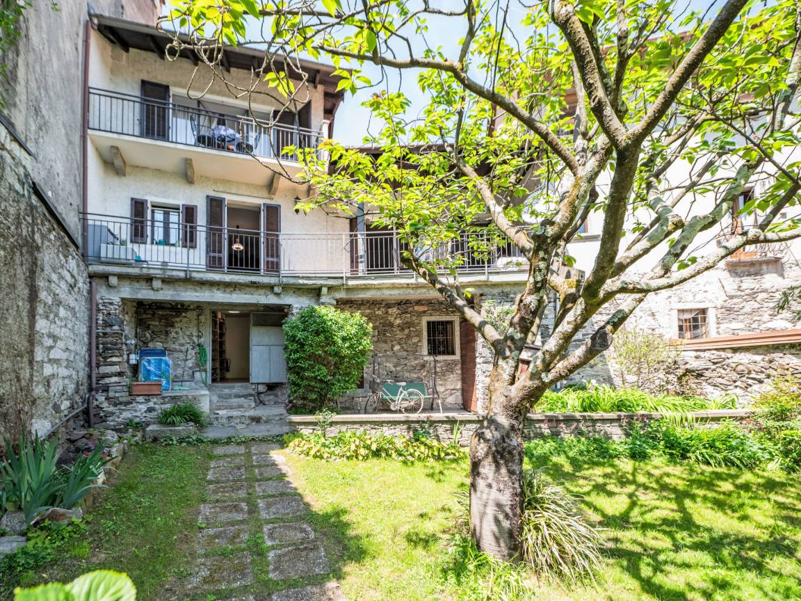 180 M² Ferienhaus ∙ 2 Schlafzimmer ∙ 5 Gäste - Mergozzo