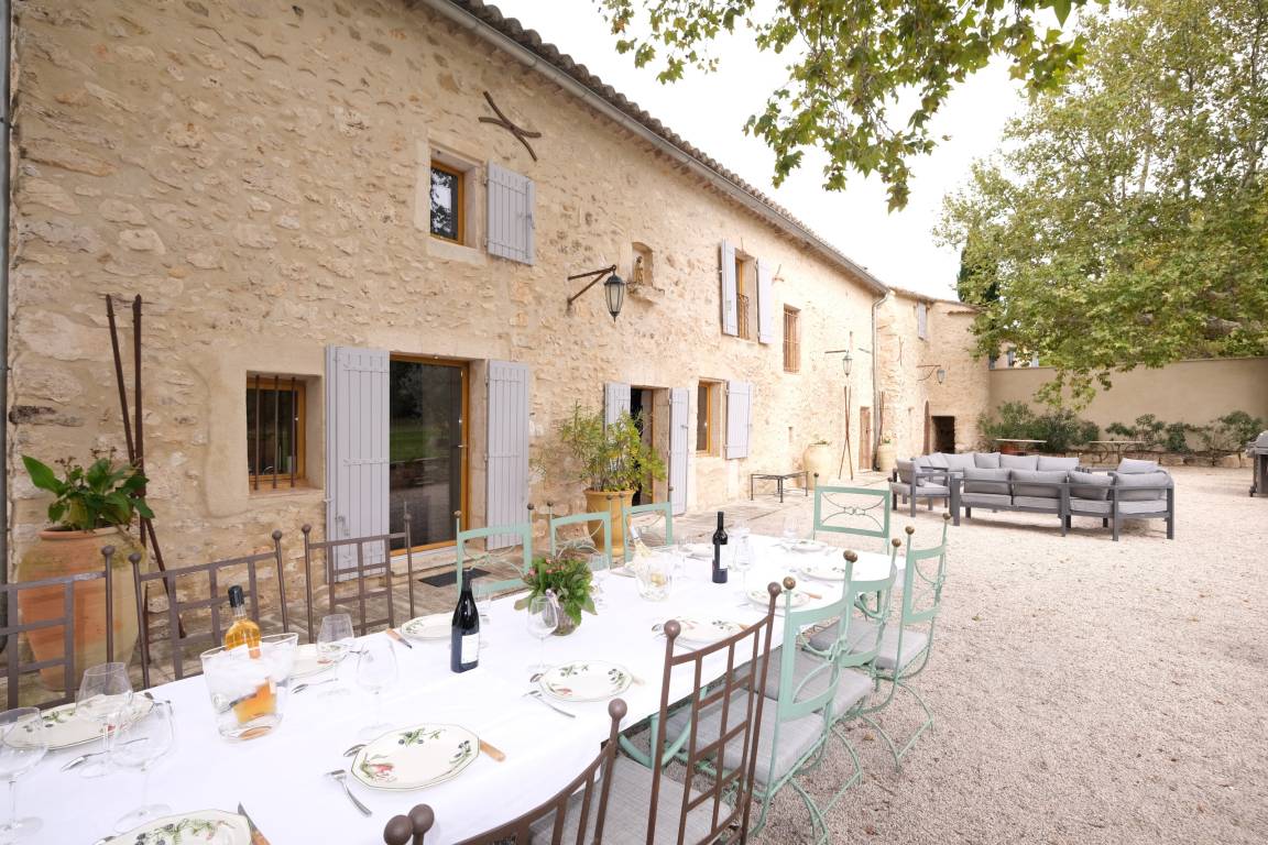 280 M² Ferienhaus ∙ 5 Schlafzimmer ∙ 13 Gäste - Eygalières