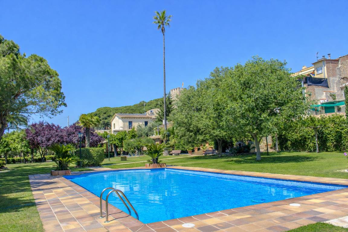 400 M² Villa ∙ 8 Schlafzimmer ∙ 16 Gäste - Coma-ruga