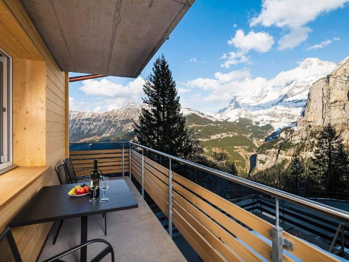 70 M² Appartement ∙ 2 Slaapkamers ∙ 4 Gasten - Mürren