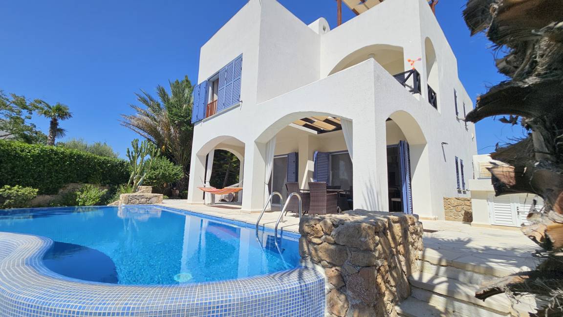 240 M² Villa ∙ 5 Habitaciones ∙ 10 Huéspedes - Pafos