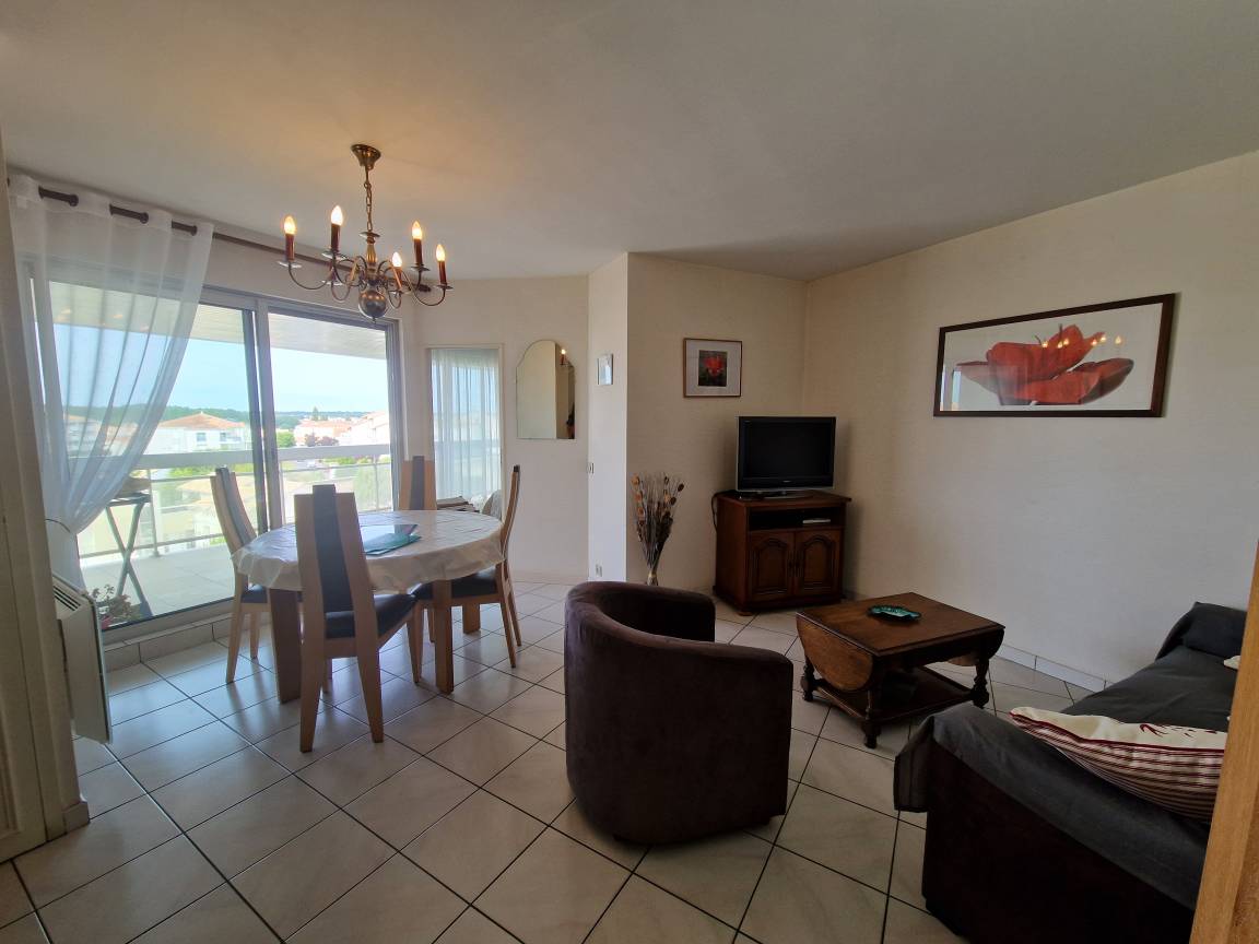 47 M² Huoneisto ∙ 1 Makuuhuone ∙ 4 Vierasta - Saujon