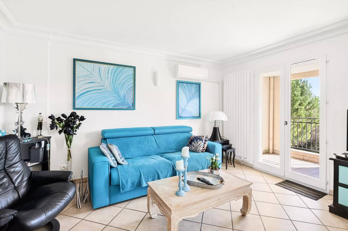 65 M² Appartement ∙ 2 Slaapkamers ∙ 6 Gasten - Charleval