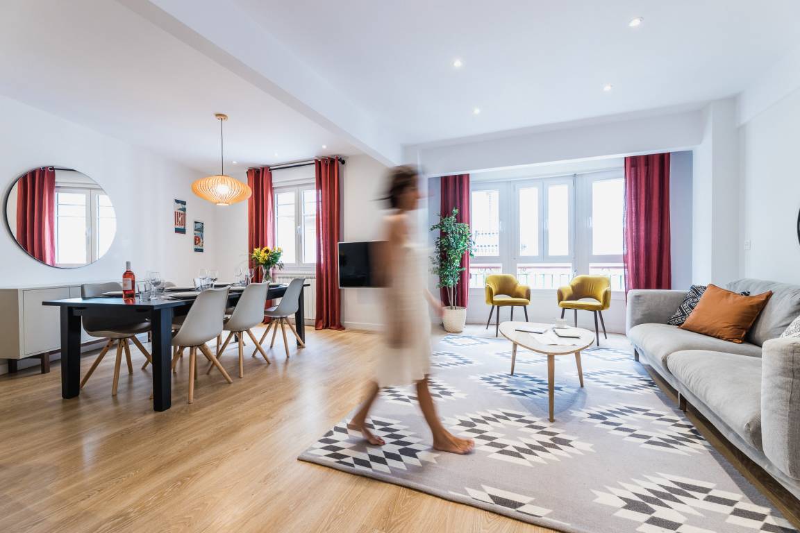 110 M² Ferienwohnung ∙ 4 Schlafzimmer ∙ 6 Gäste - Saint-Sébastien
