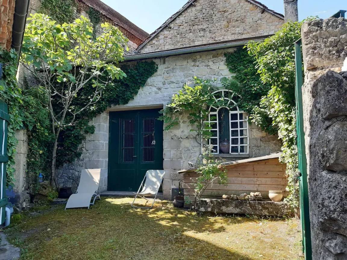 100 M² Casa ∙ 3 Habitaciones ∙ 6 Huéspedes - Montignac