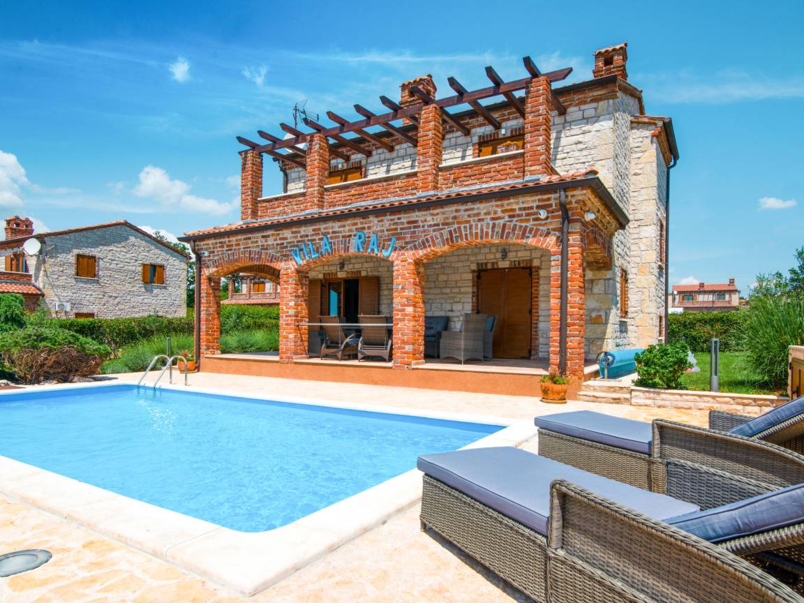 110 M² House ∙ 3 Bedrooms ∙ 6 Guests - Bale