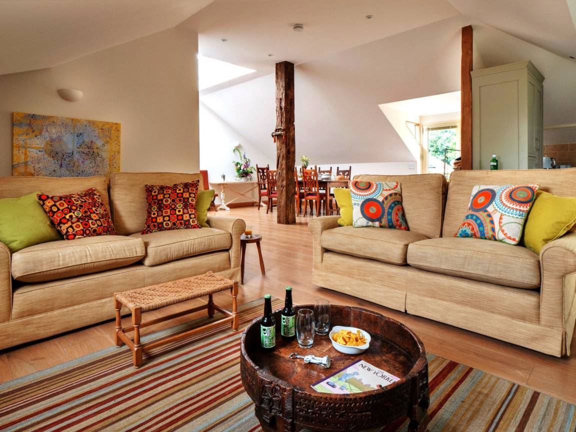 130 M² House ∙ 2 Bedrooms ∙ 4 Guests - Worcestershire
